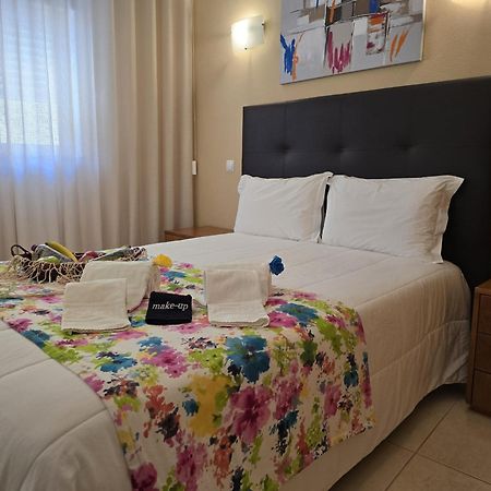 Lc'S Guesthouse Лагуш Екстер'єр фото