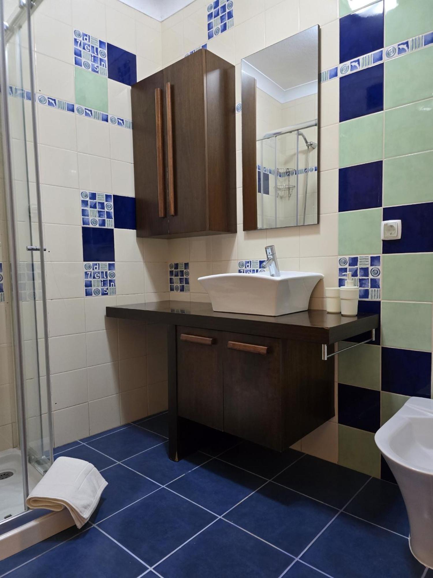 Lc'S Guesthouse Лагуш Екстер'єр фото