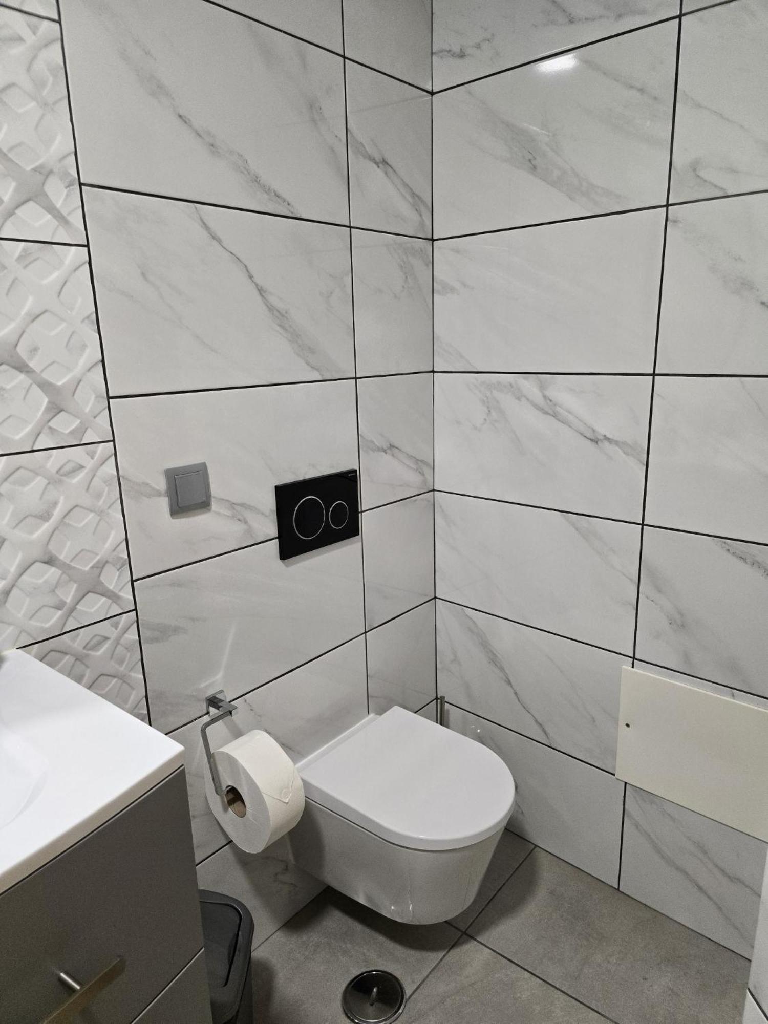 Lc'S Guesthouse Лагуш Екстер'єр фото