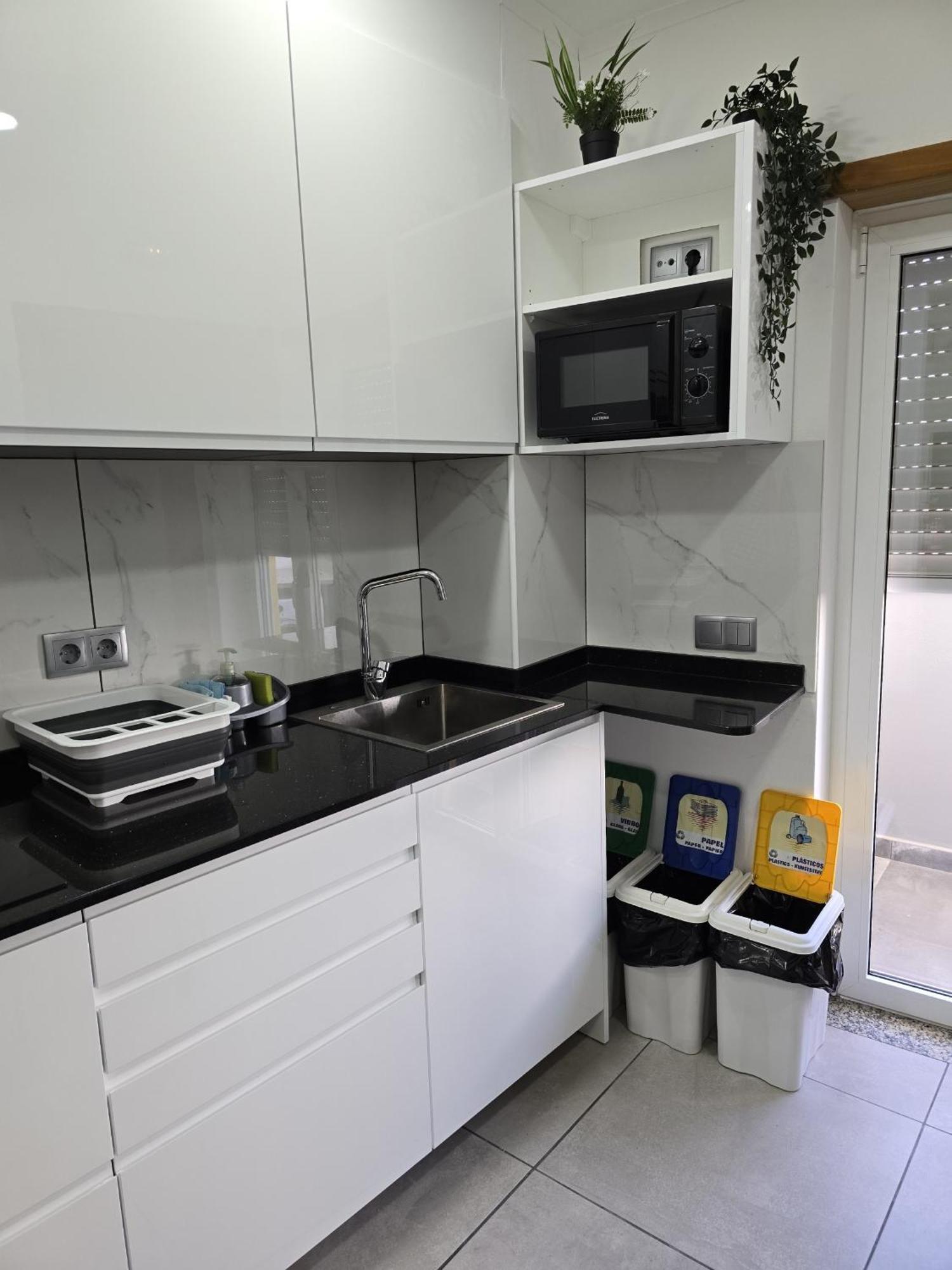 Lc'S Guesthouse Лагуш Екстер'єр фото